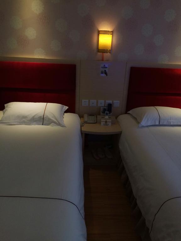 Super 8 Hotel Chengdu Airport Branch Quarto foto